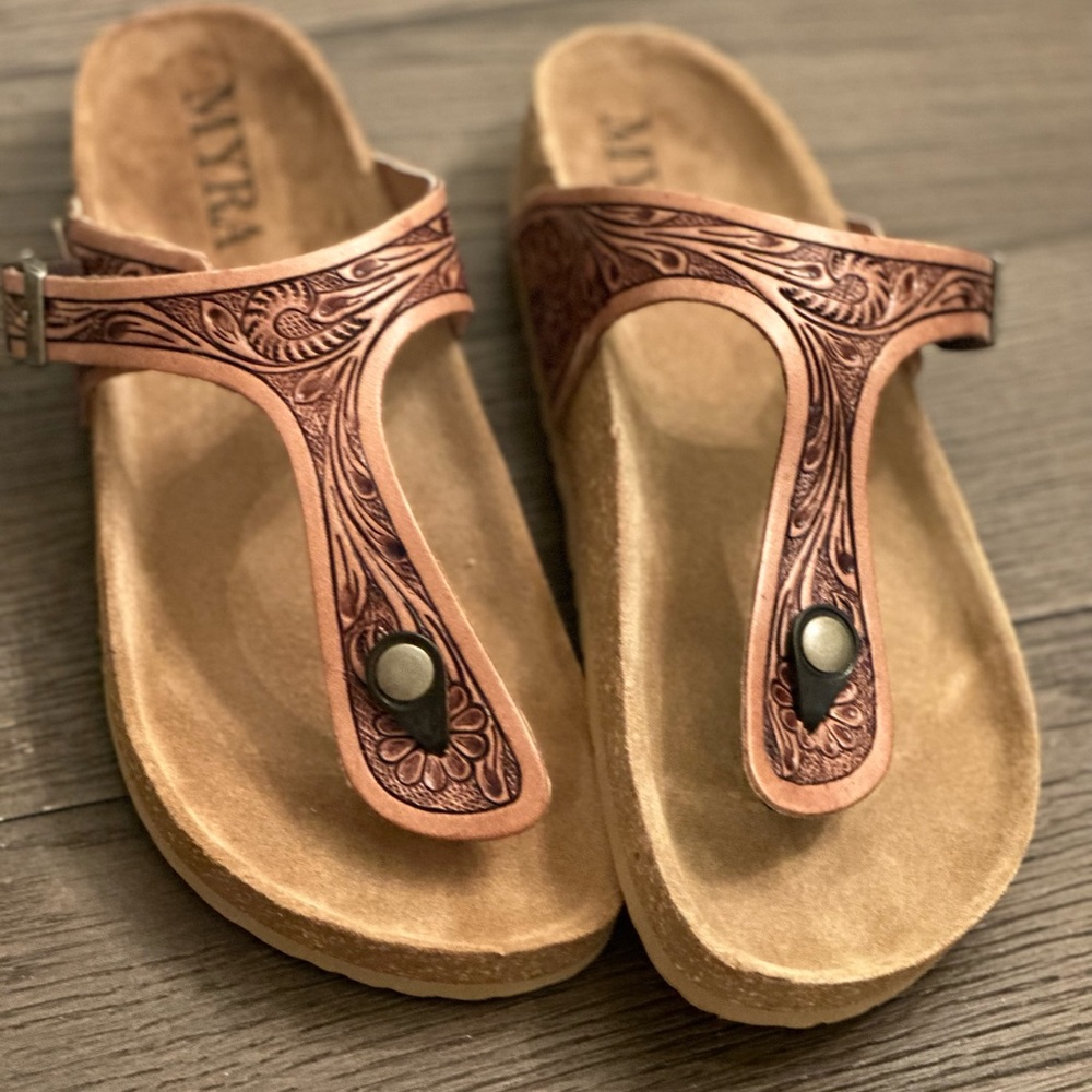 Myra Sandal